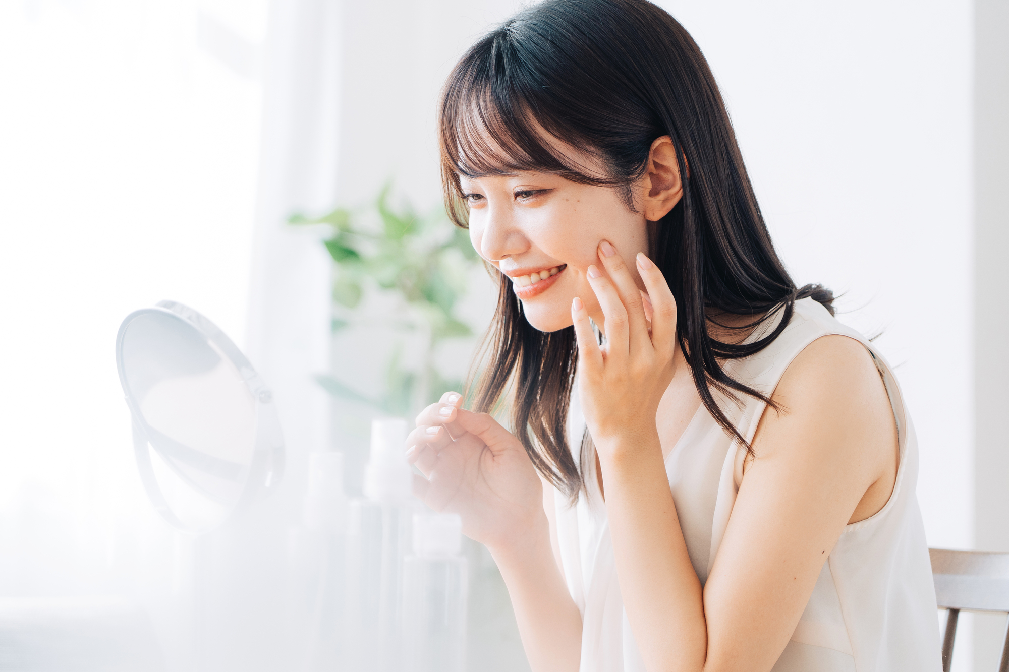 すっぴんとメイクあり、どちらで行くべき？
